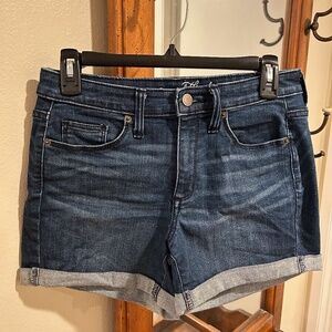 cute womens universal thread shorts size 6